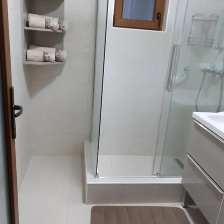 Casa Nina -camere Si Észak-Eforie