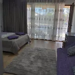 Casa Nina -camere Si Gazde/Camere de închiriat