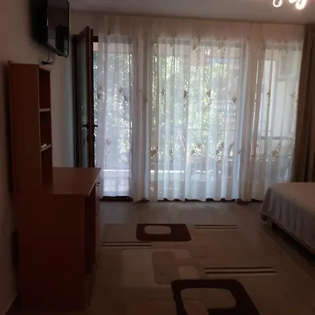 Privatunterkunft Casa Nina - Apartament Doua *