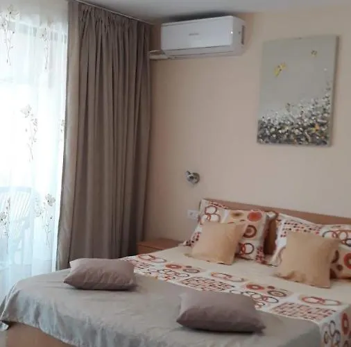 Casa Nina -camere Si * Eforie Nord