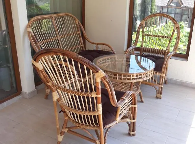 Casa Nina -camere Si * Eforie Nord